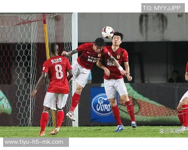 迈尼昂凭借7次扑救和点球扑救荣膺AC米兰对阵罗马最佳球员称号 迈尼昂凭借7次扑救和点球扑救荣膺AC米兰对阵罗马最佳球员称号