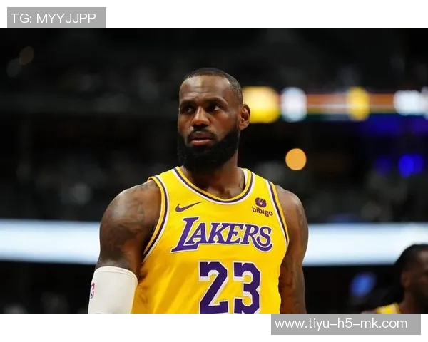 詹姆斯追平浓眉成湖人队史双双榜第十位续写传奇篇章